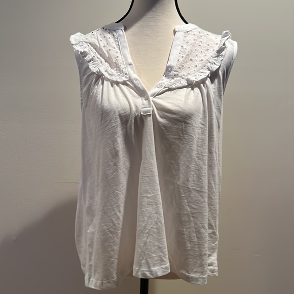 Chelsea & Theodore Tops - Chelsea & Theodore Button Up Blouse